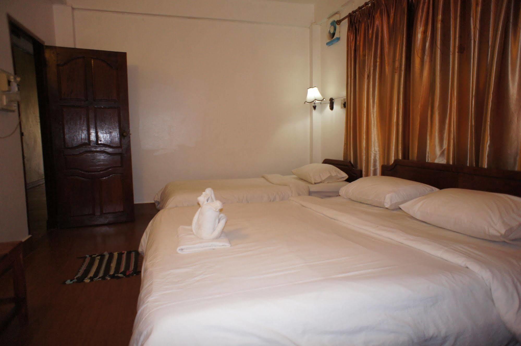 Malany Villa 1 Vang Vieng Exterior photo